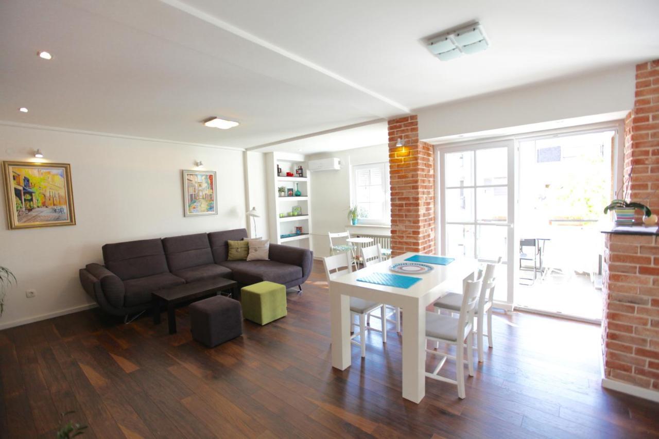 Brick Apartment On Macedonia Pedestrian Street Skopje Exteriér fotografie